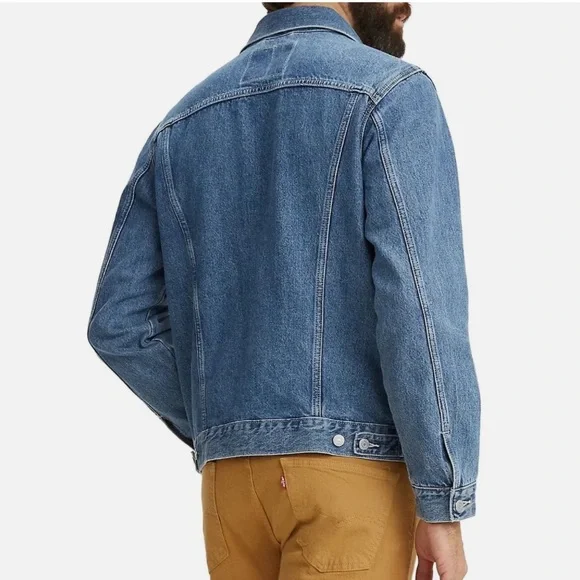 Levi's Light Blue Denim Jacket with Olive Green Shirt Layer - Picture 5 of 11